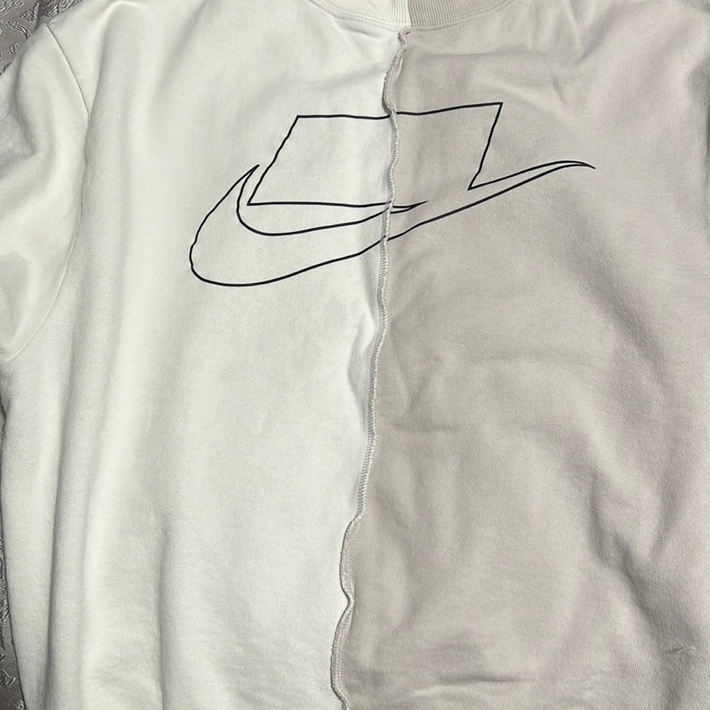 Nike sweatshirt